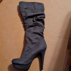 Slate Grey slouch calf boots, Beautiful boots !!! Excellent Condition. Worn once